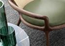 Кресло дизайна для гостиной Patti деталь подлокотника - БертО